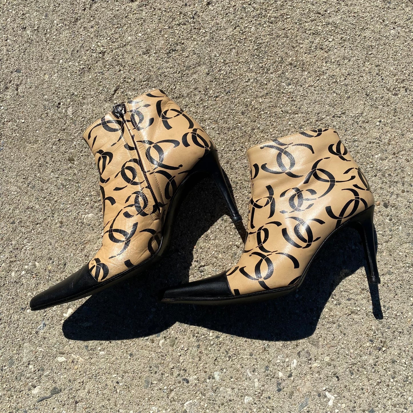 Chanel 2000 Fall CC Logo Pointed Toe Ankle Boots