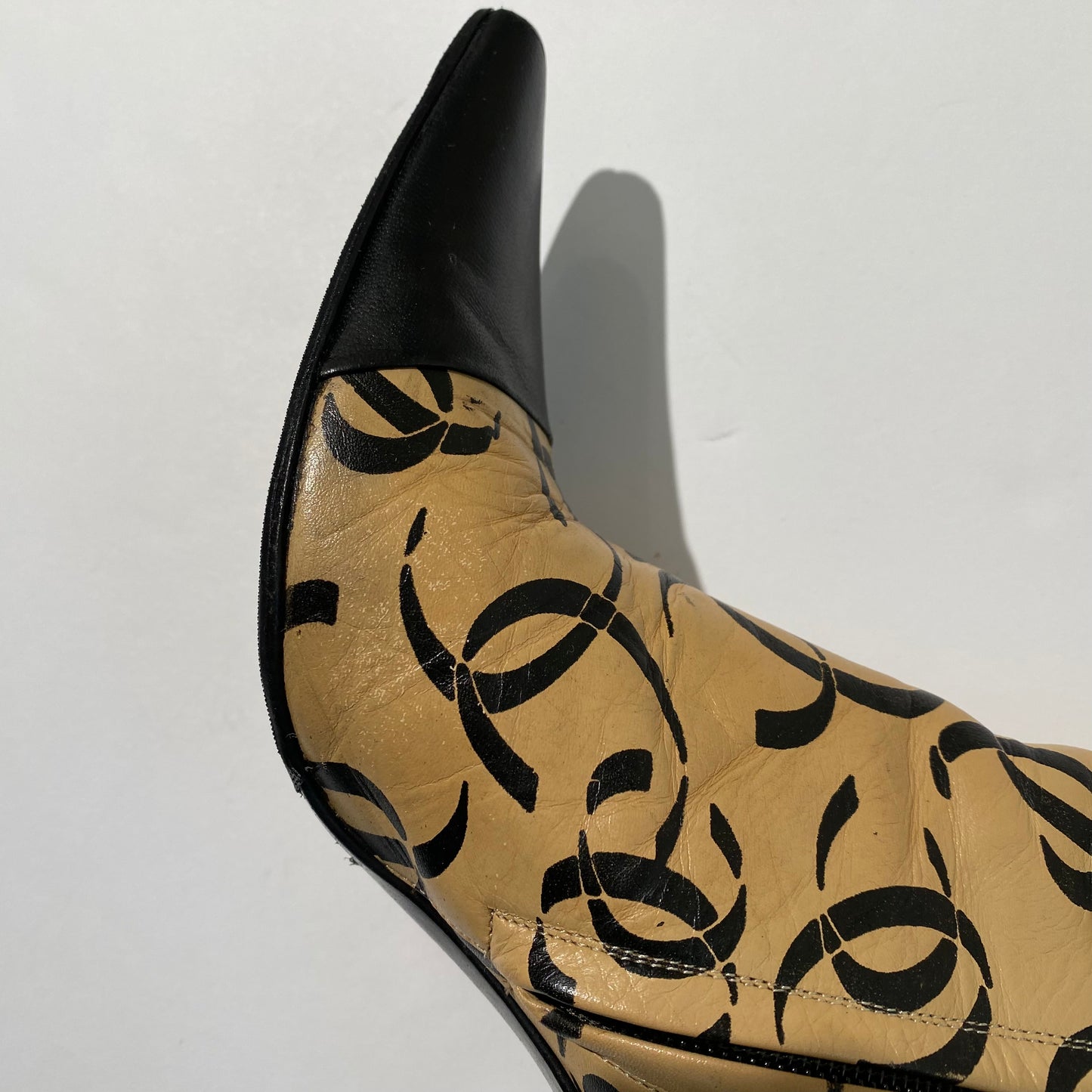 Chanel 2000 Fall CC Logo Pointed Toe Ankle Boots