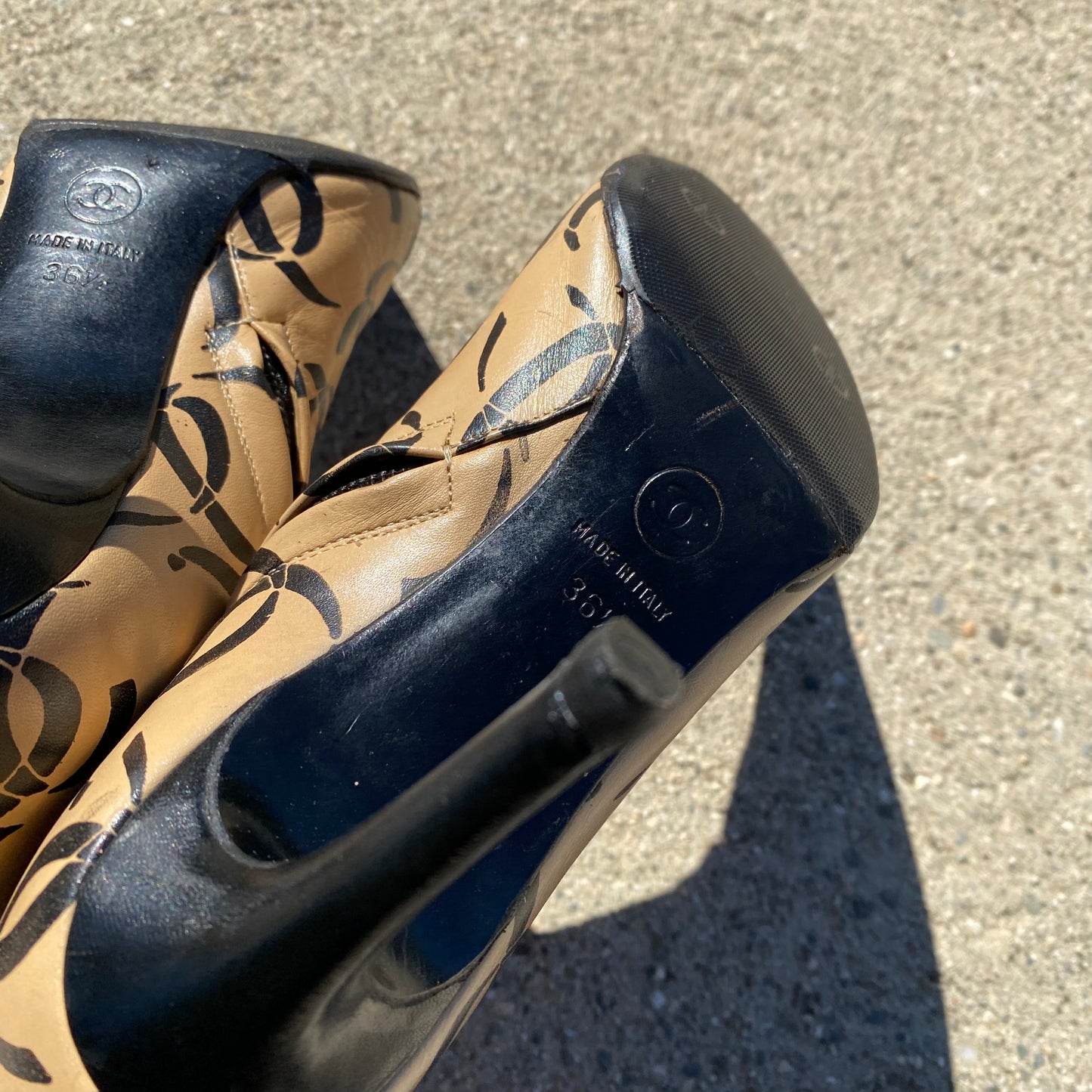 Chanel 2000 Fall CC Logo Pointed Toe Ankle Boots