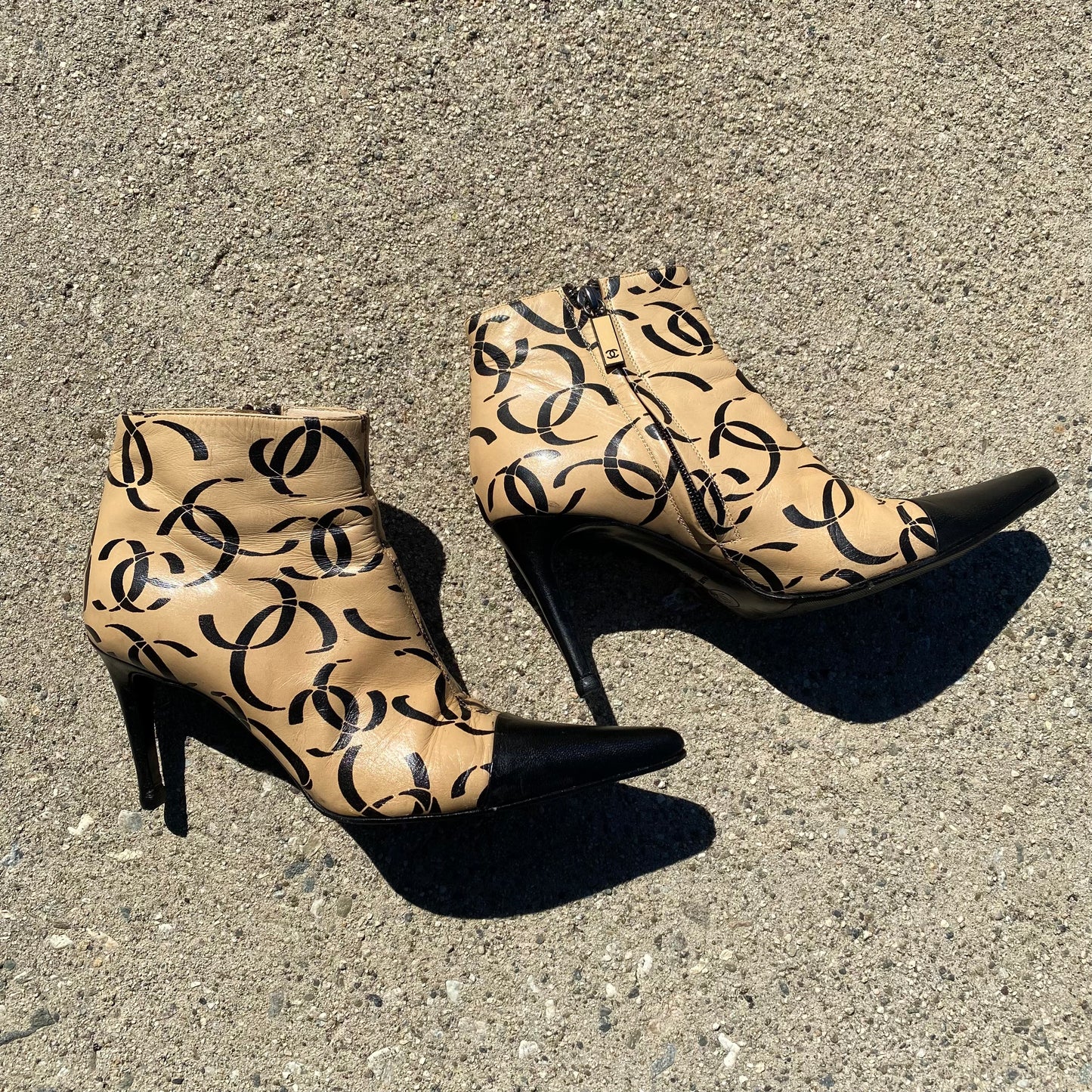 Chanel 2000 Fall CC Logo Pointed Toe Ankle Boots