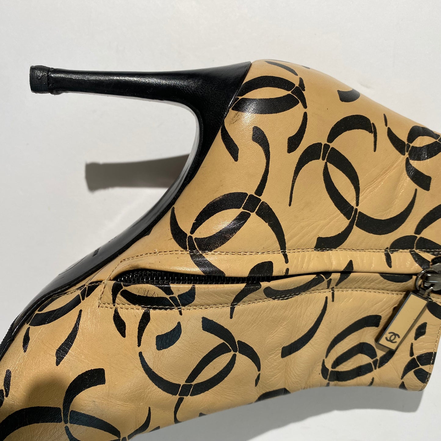 Chanel 2000 Fall CC Logo Pointed Toe Ankle Boots