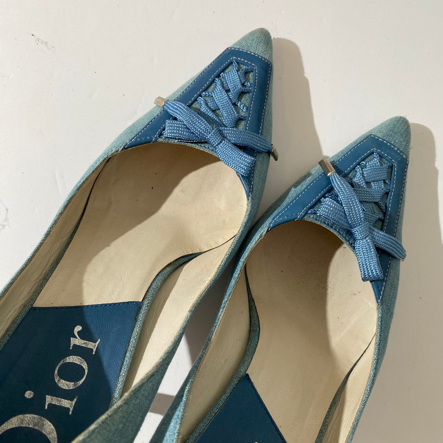 Dior 2002 Spring Denim Lace-up Bow Pointed Toe Pumps