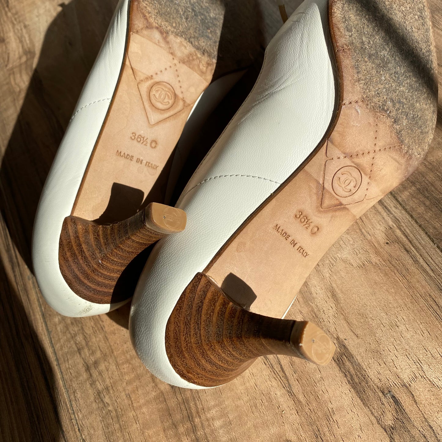 Chanel 2003 Lace-up Bow Beige / White Pointed Toe Pumps