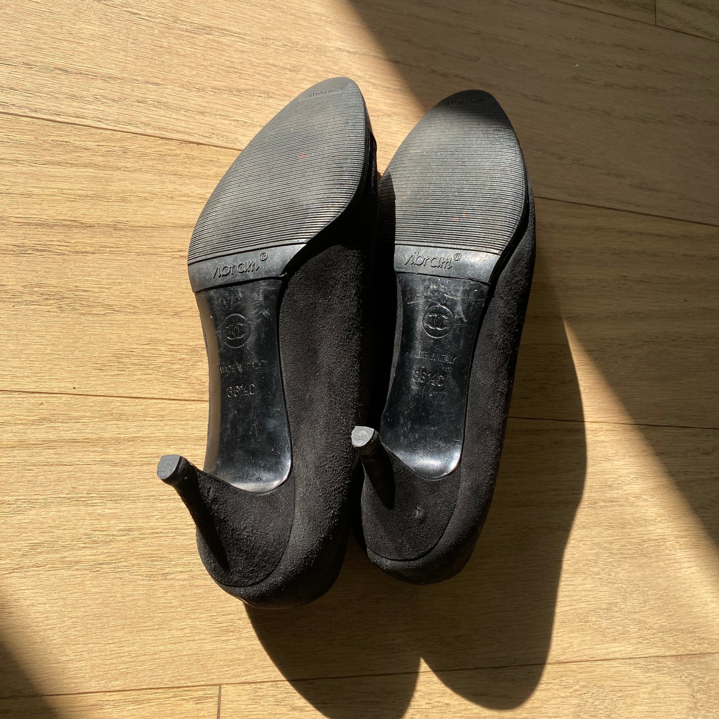Chanel CC Logo Silver Black Suede Pumps