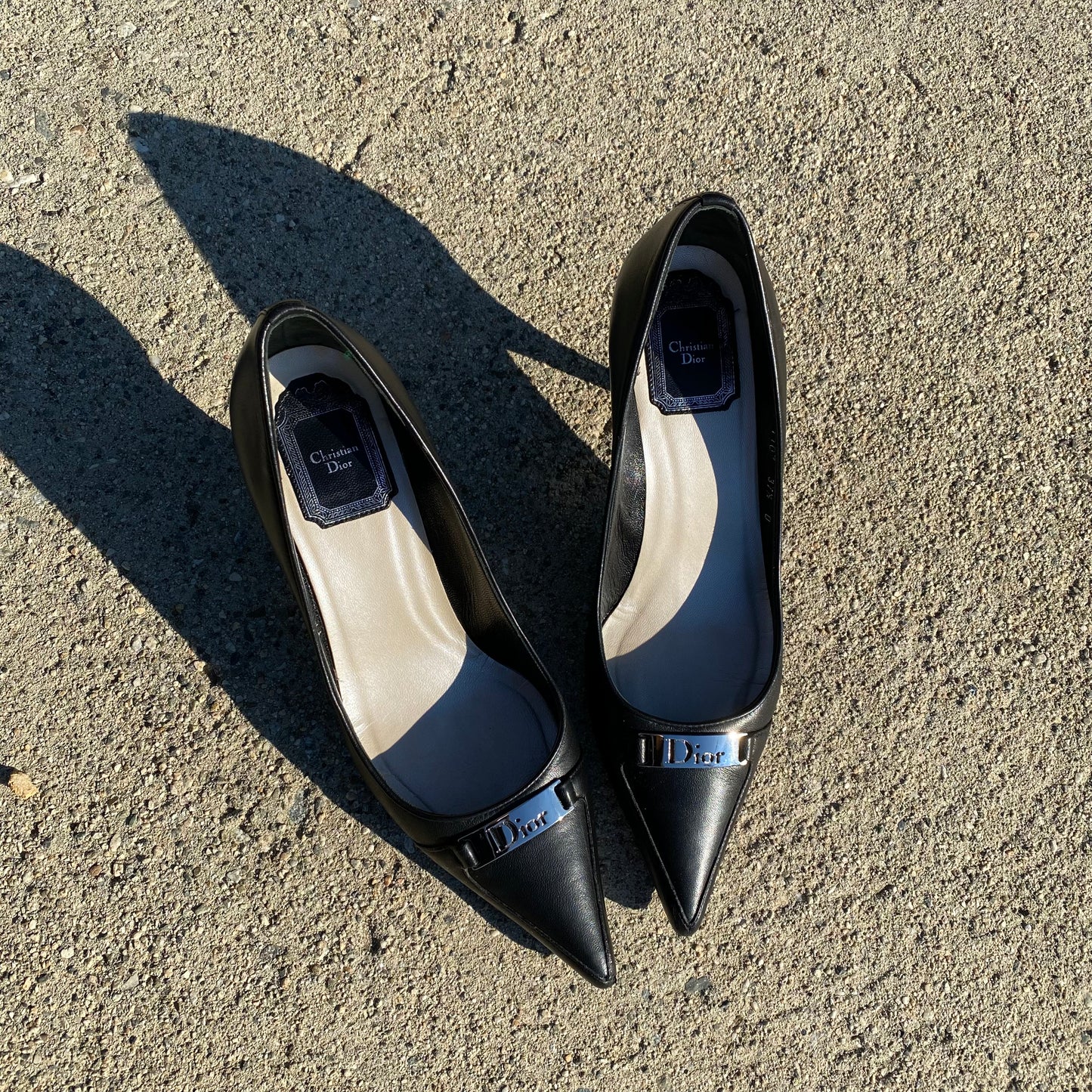 Dior 2003 AW Logo Black Leather Pointed Toe Pumps