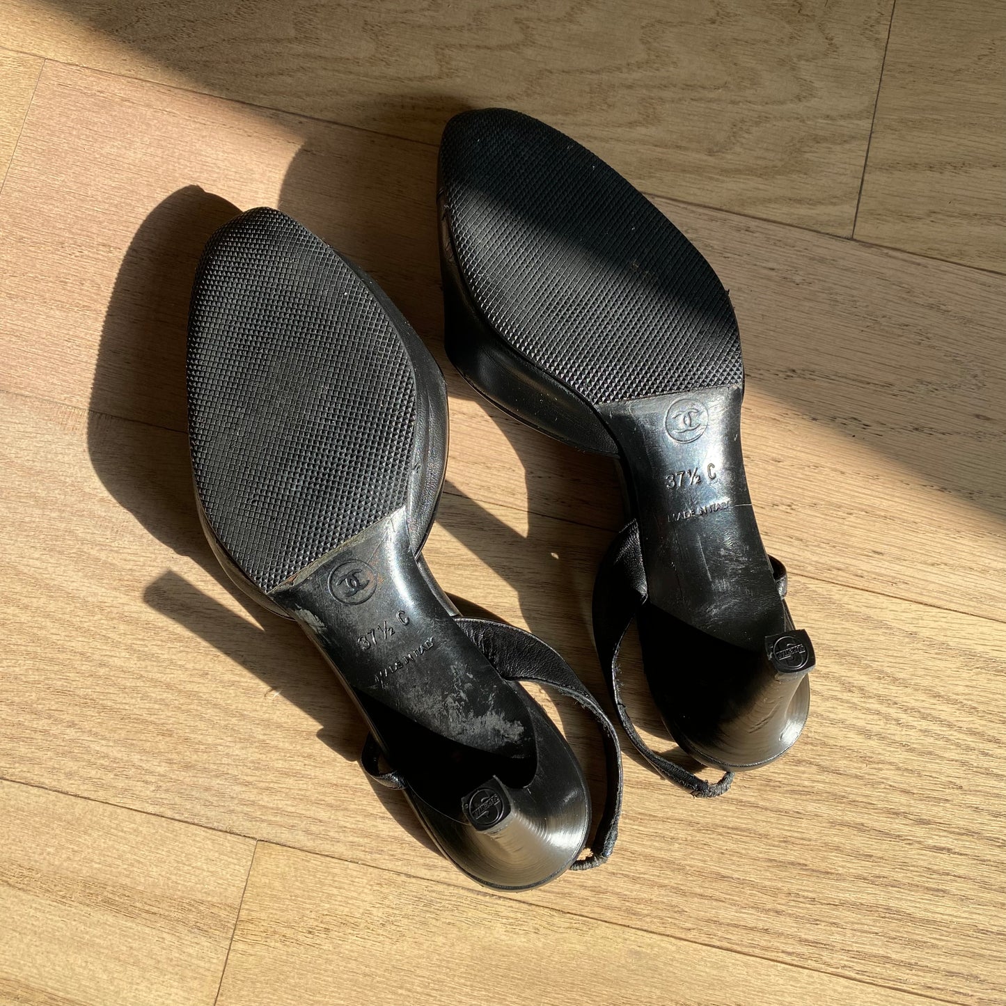 Chanel Black CC Logo Bow Leather Slingback Heels