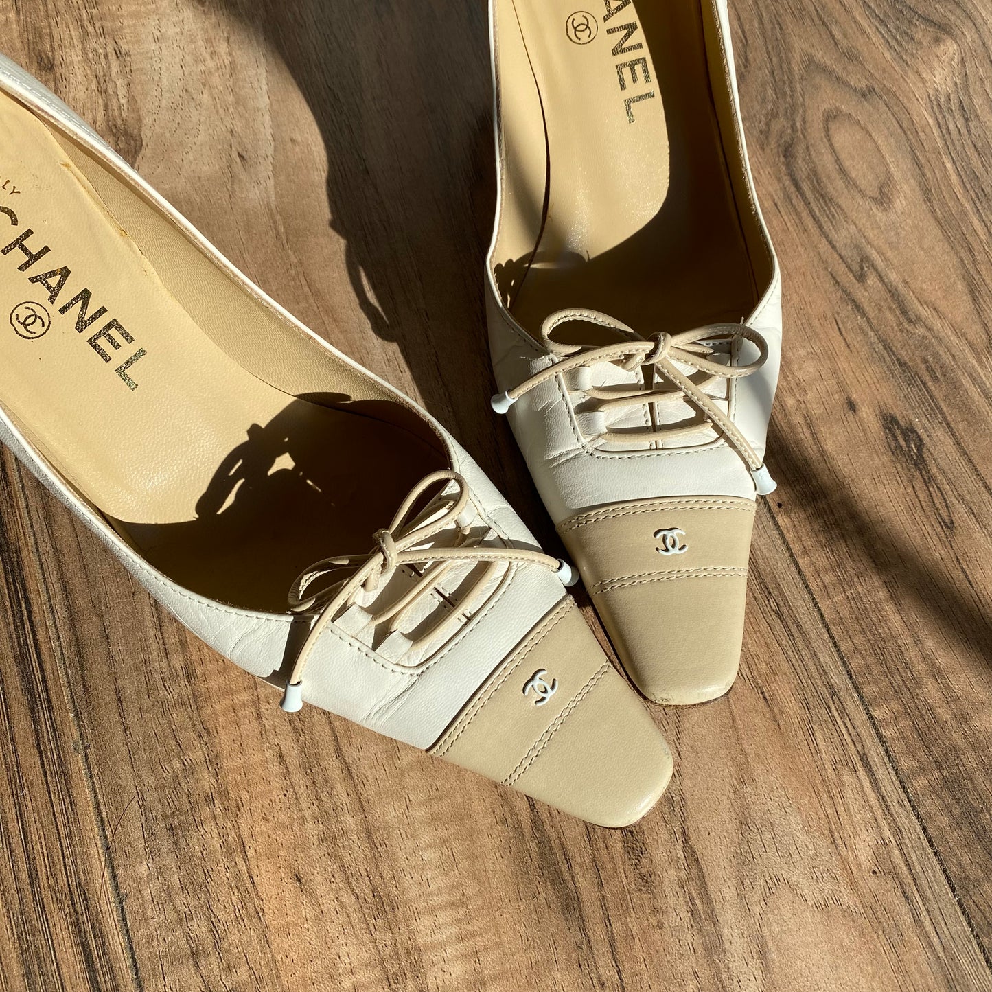 Chanel 2003 Lace-up Bow Beige / White Pointed Toe Pumps