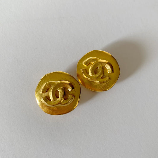 Chanel 1996 Gold CC Mark Round Clip-On Earrings