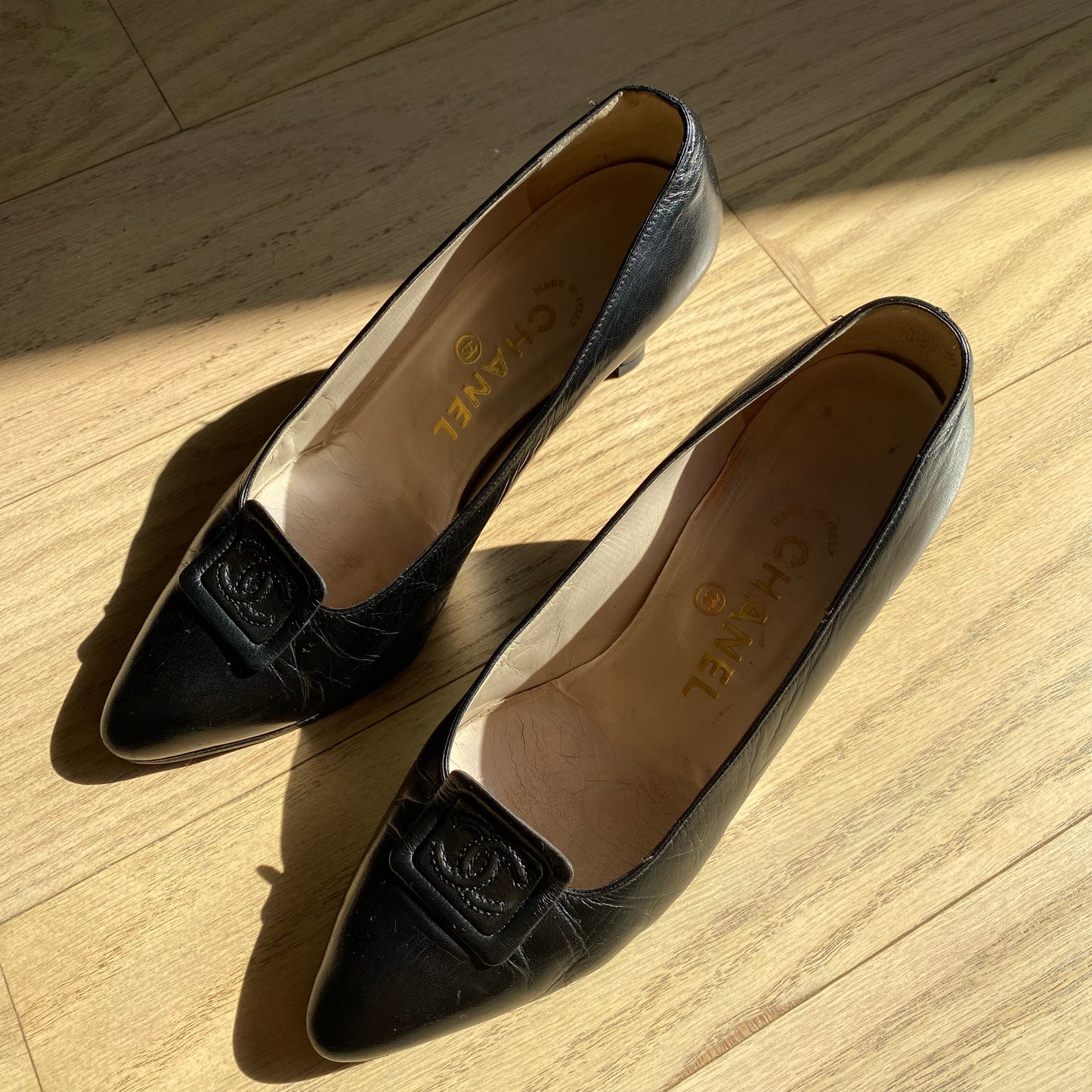 Chanel Black Leather CC Mark Pointed Toe Pumps