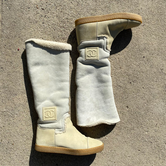 Chanel 2008 AW CC Logo Shearling Suede Calf Knee Hight Boots