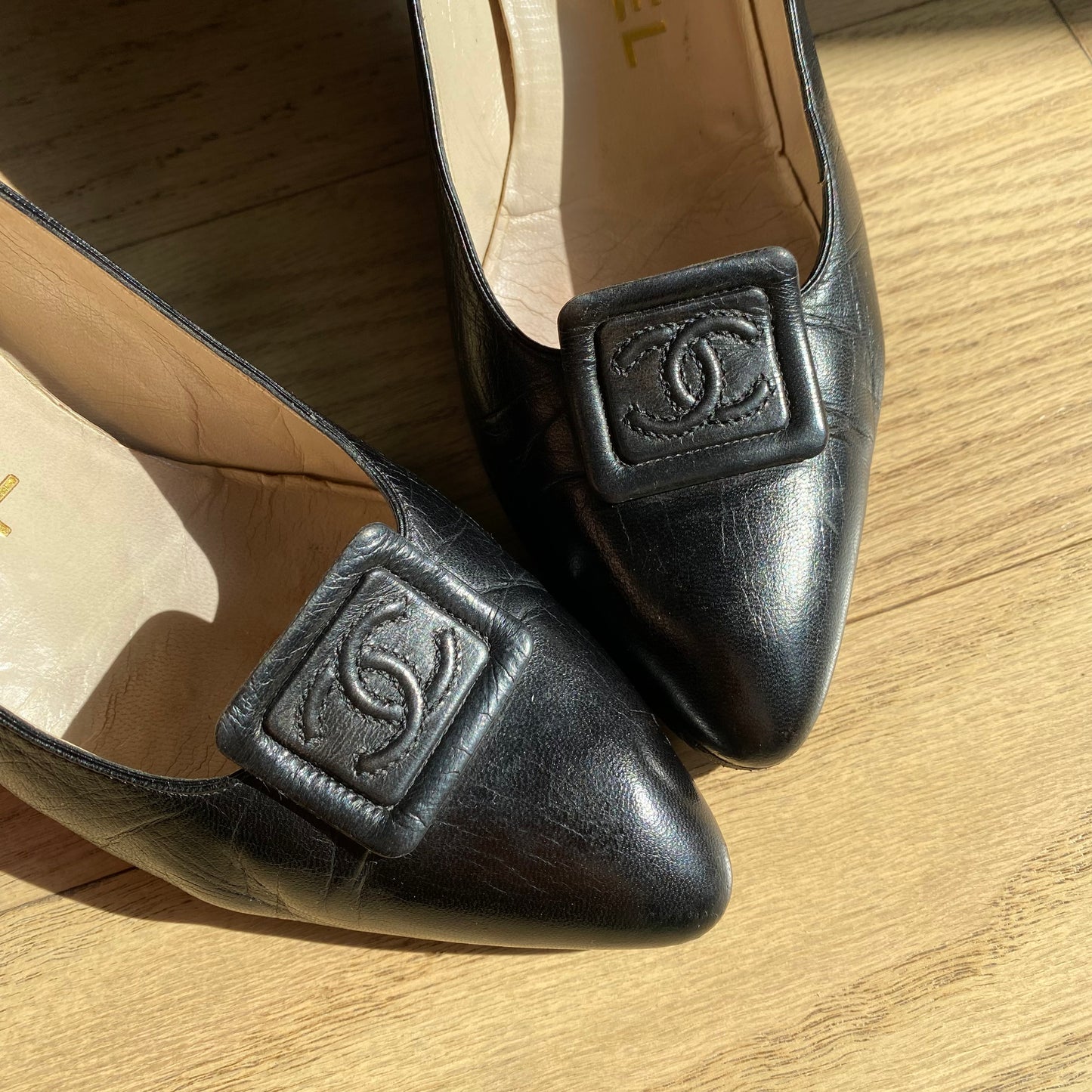 Chanel Black Leather CC Mark Pointed Toe Pumps