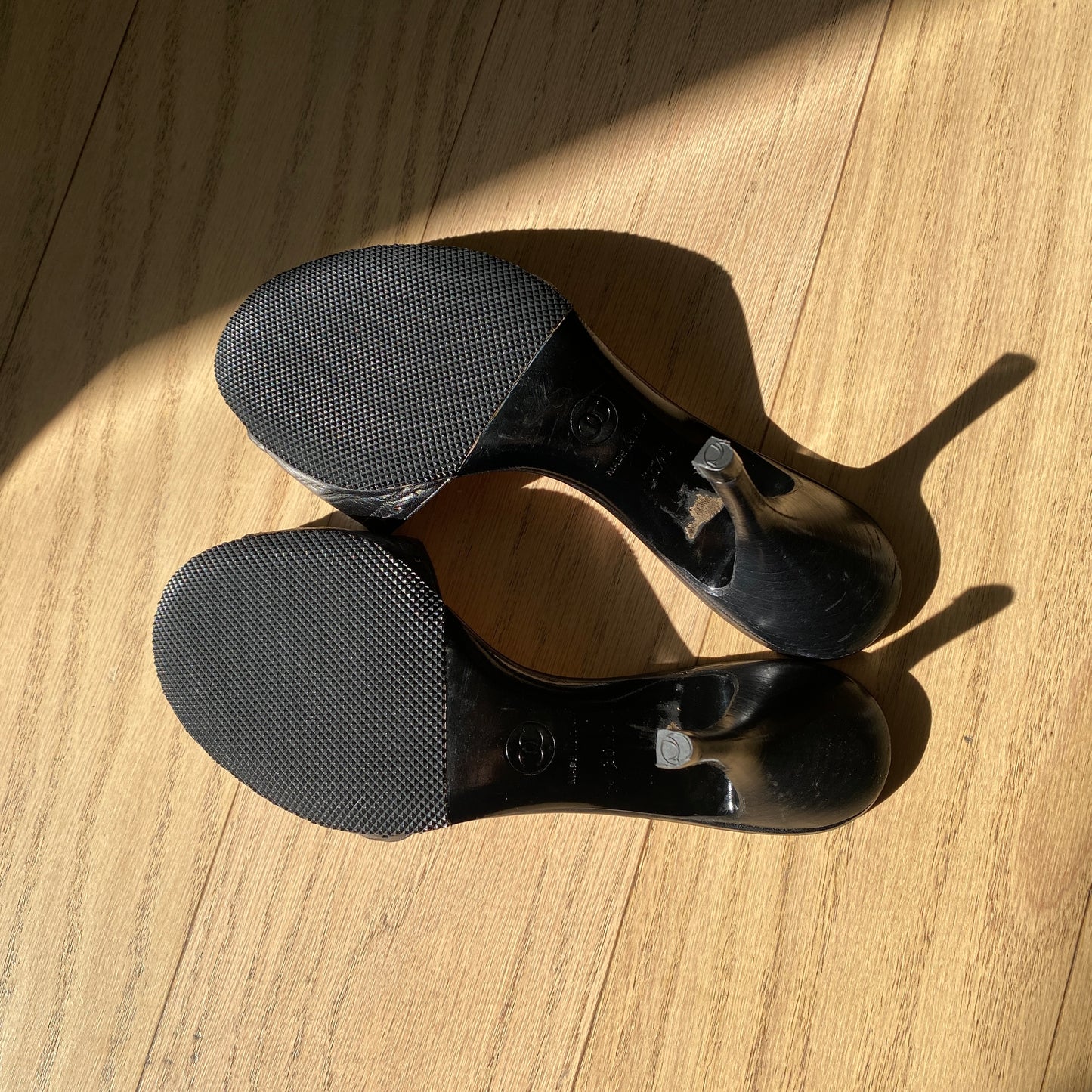 Chanel Black CC Logo Bow Sandals