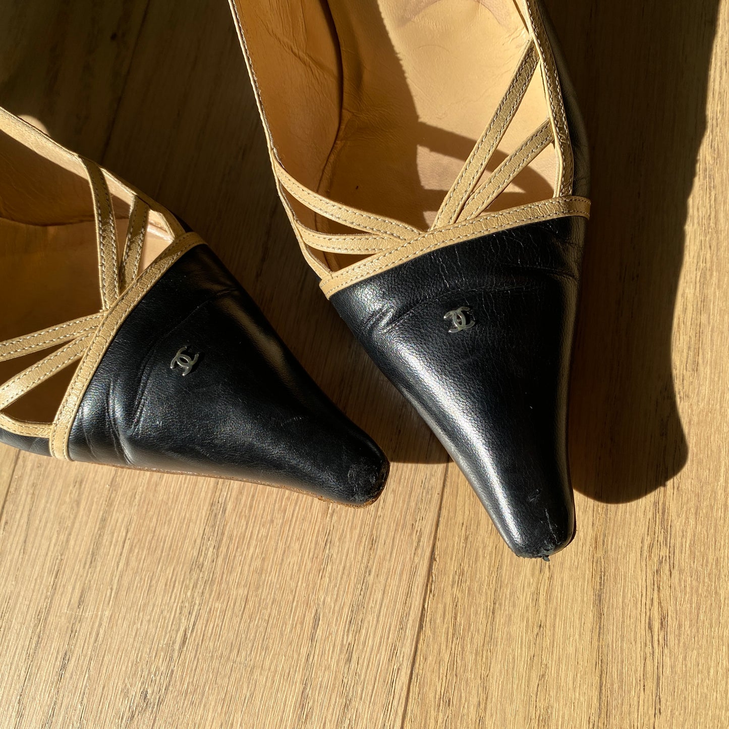 Chanel Black Leather Pointed Toe Pumps