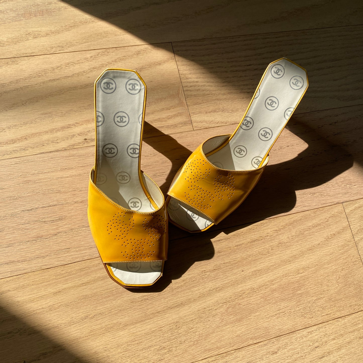 Chanel 2001 SS Yellow Patent Leather CC Logo Mules